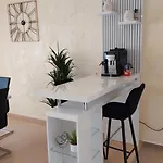 Leona, Apartment Opatija